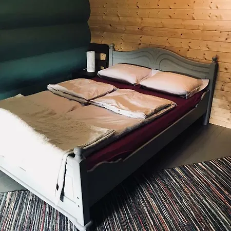 Feriehus I Amotsdal Groven